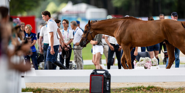 Kevin Staut and Andres Azcarraga out of Olympic team competition as Viking d'la Rousserie and Contendros 2 not accepted at the re-inspection in Versailles