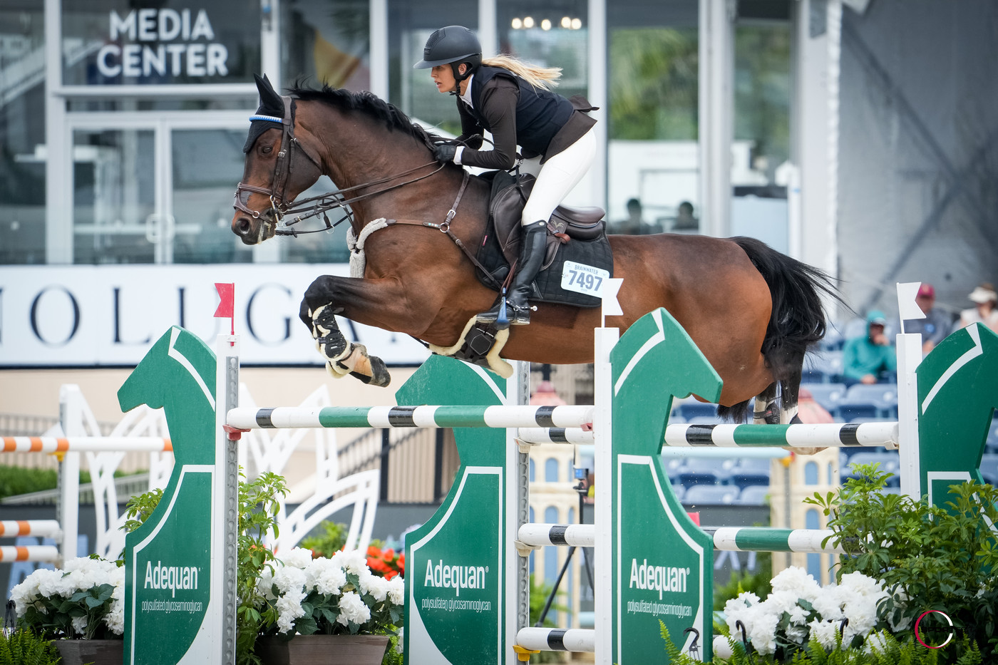 Ashlee Bond and Donatello 141 blaze a path in Adequan® CSI5