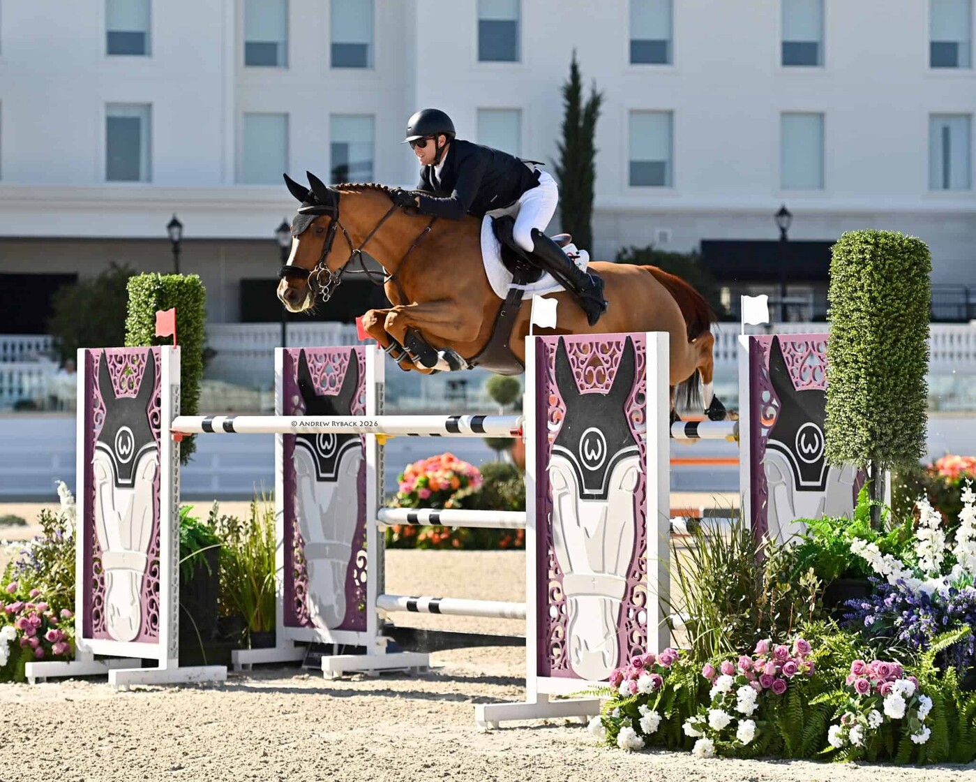 Sweetnam claims victory during CSI5*-W week at World Equestrian