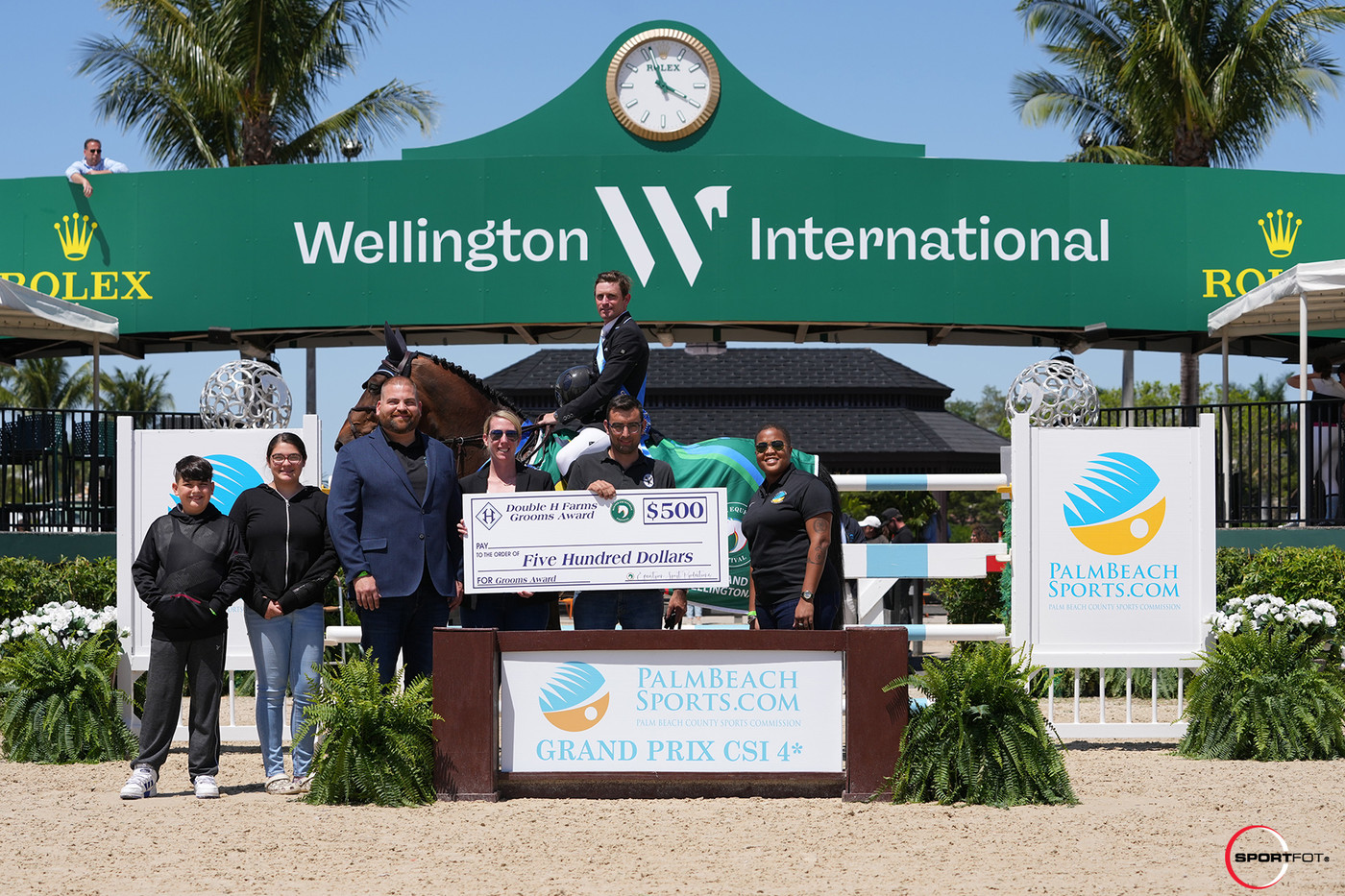 Darragh Kenny flies to first in in $216,000 Palm Beach County