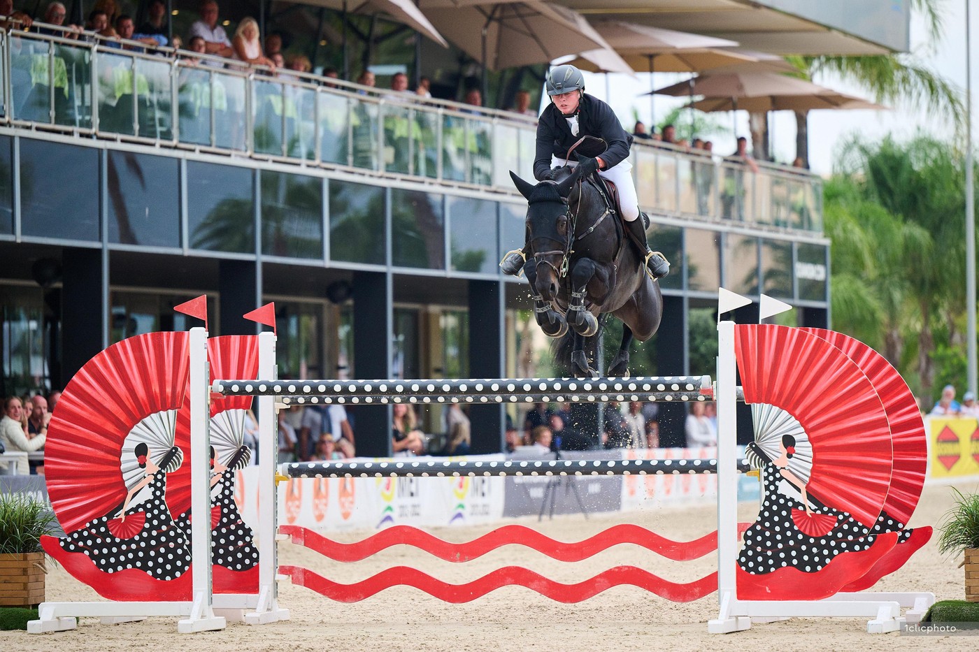 Jason Foley and Rockwell RC race to the win in the CSI2* 1.45m Grand Prix  presented by Rent A Car Dénia at the Autumn MET II 2022 - MET Oliva